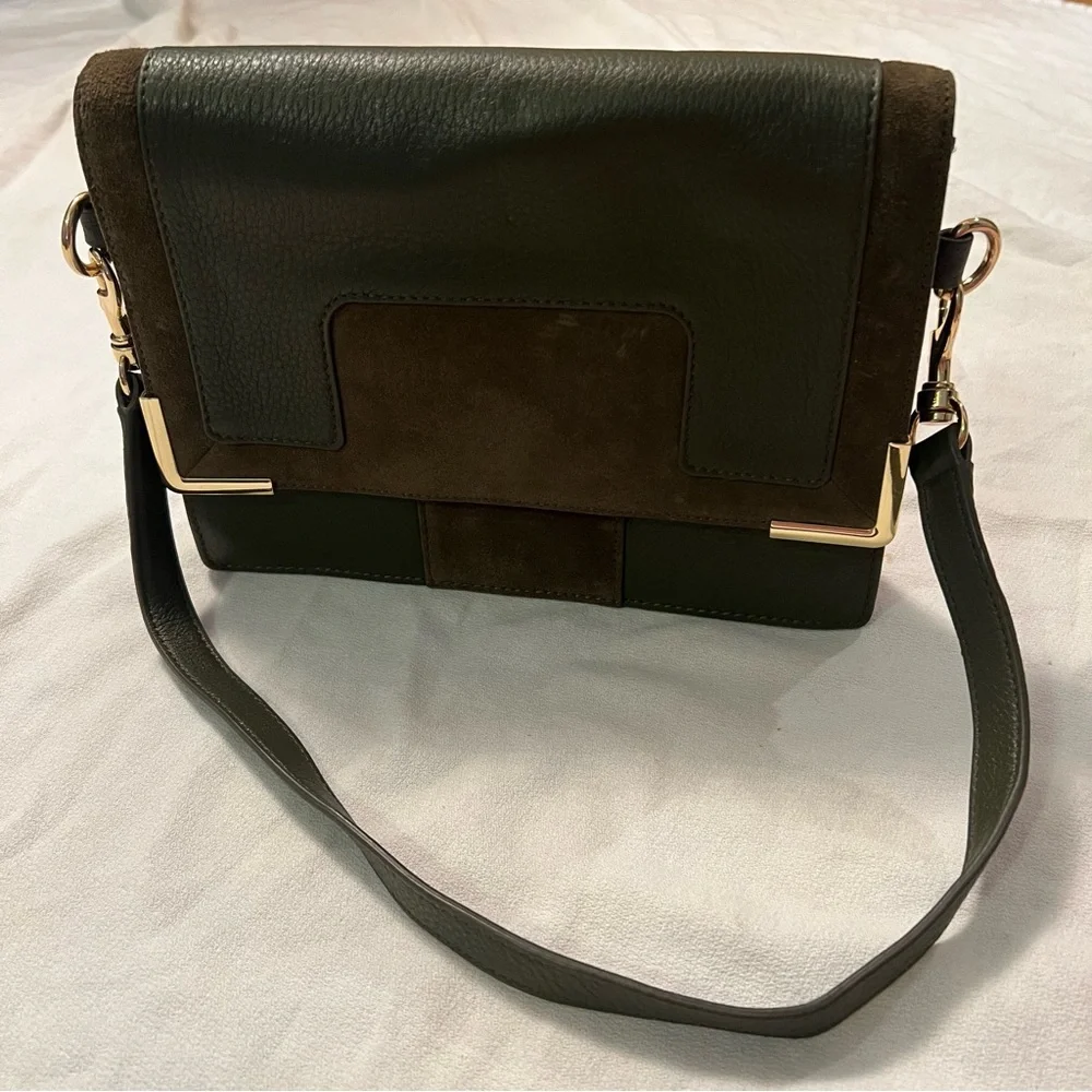 Vince Camuto genuine leather and suede hand bag - Picture 2 of 16